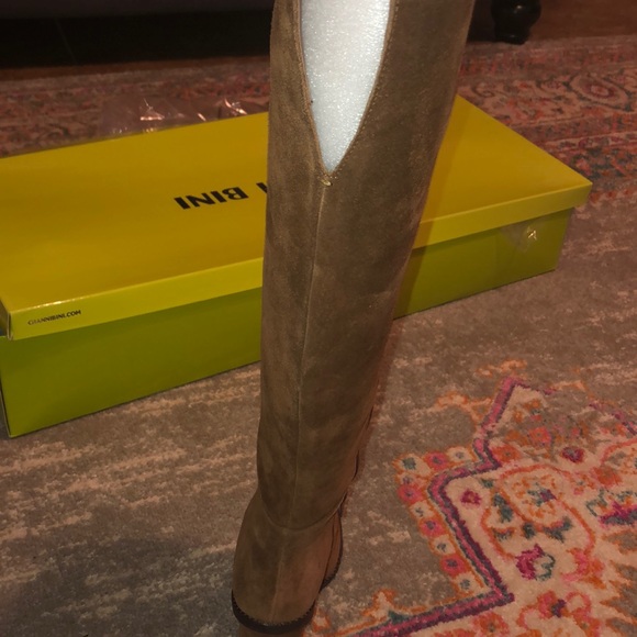 1 pair Gianni Bini boots $190 - Picture 3 of 6